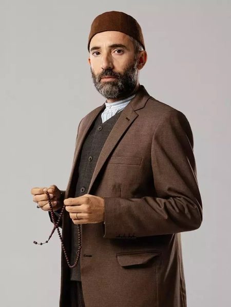 Kızıl Goncalar'ın Naim'i kimdir? Mert Turak kimdir?