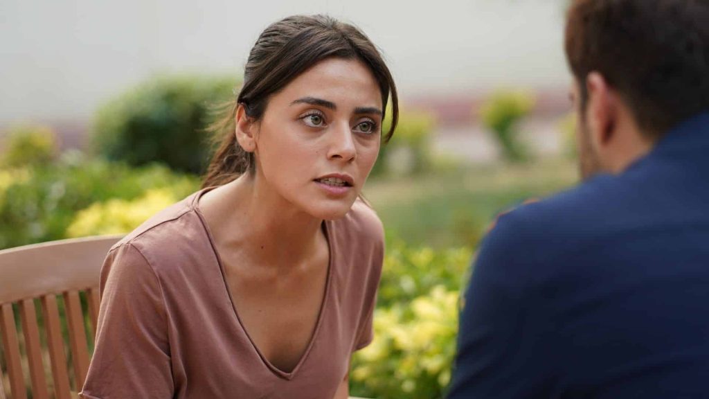 Kızılcık Şerbeti 31. Bölümde zor anlar yaşandı! Fatih ve Doğa çocukları için karşı karşıya geldi!