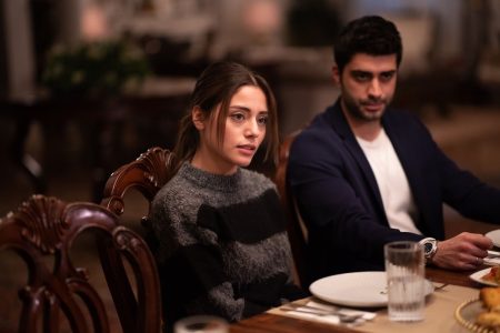 Kızılcık Şerbeti 9. Bölümde şok gelişmeler yaşandı! Fatih Doğa'yı aldatıyor mu?