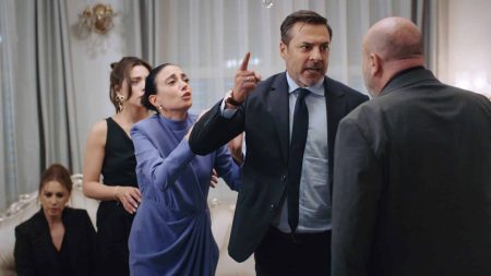Kızılcık Şerbeti Sezon Finali 2.Tanıtımı yayınlandı! Ünallar’ın evinde yaşanan kaosun sebebi ne?