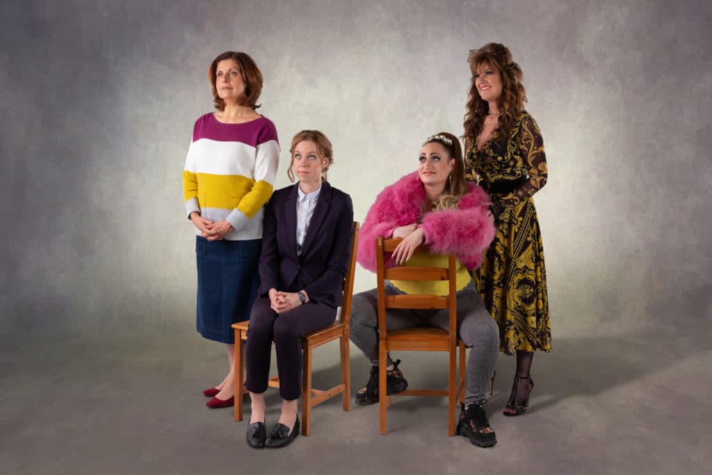 Komedi dizisi The Other One ilk sezonuyla Acorn TV'de! The Other One nasıl bir dizi?