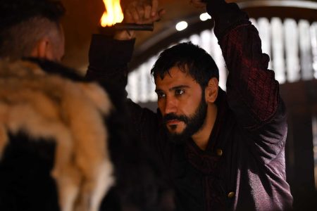 Kudüs Fatihi Selahaddin Eyyubi 13. Bölümde Selahaddin obasını kurtarmak için Avram’ın elinden kurtuldu!