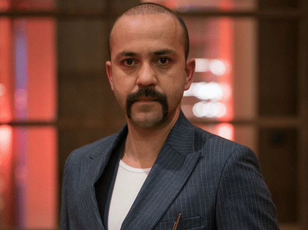 Kurşun dizisinin Aydın'ı Sarp Akkaya Ferhat ile Şirin dizisine katıldı!