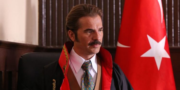 Kurşun Savcı Orhan Atmaca (Engin Altan Düzyatan) kimdir? Kaç yaşında