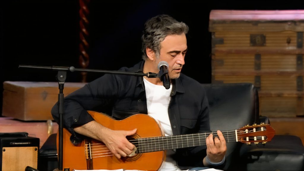 Kutsi bu kez türkü albümü çıkardı!
