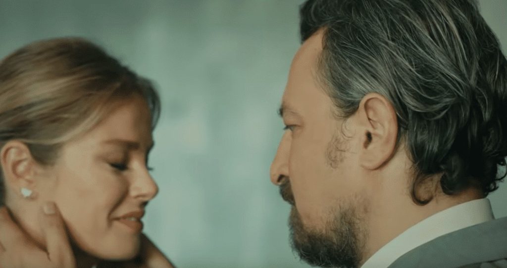 Kuzgun 18. yeni bölüm fragmanı yayınlandı! Ferman ve Dila evleniyor mu? Kuzgun 18. yeni bölüm fragmanı yayınlandı! Ferman ve Dila evleniyor mu?