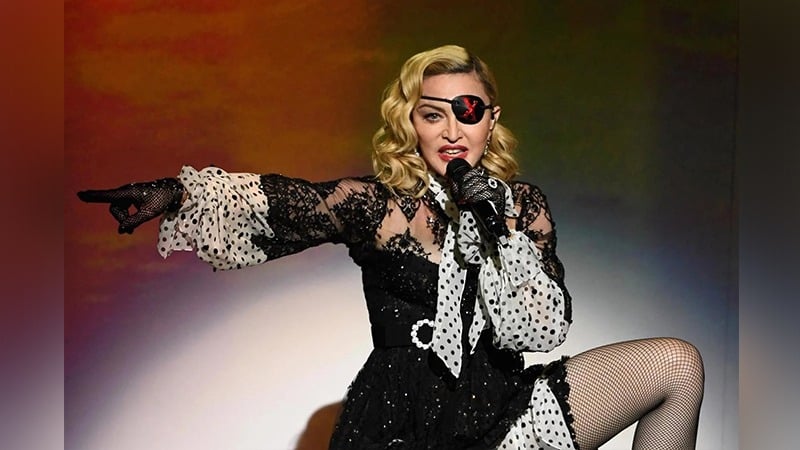 Madonna entübe edildi!