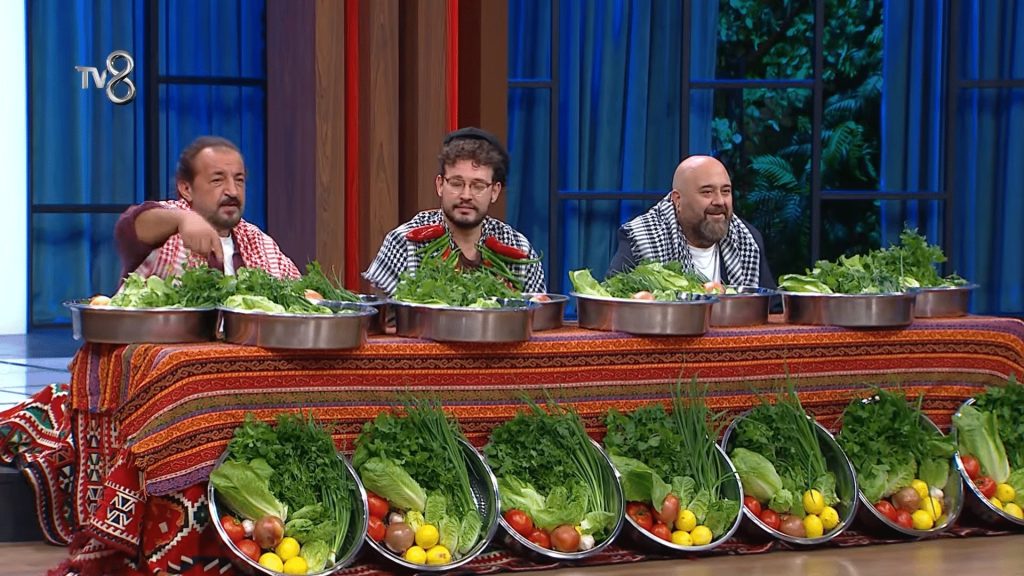 MasterChef’te ‘Heyecan’ dolu akşam! Kaptanlık ödülünü kim kazandı? MasterChef'te 'Heyecan' dolu akşam! Kaptanlık ödülünü kim kazandı?