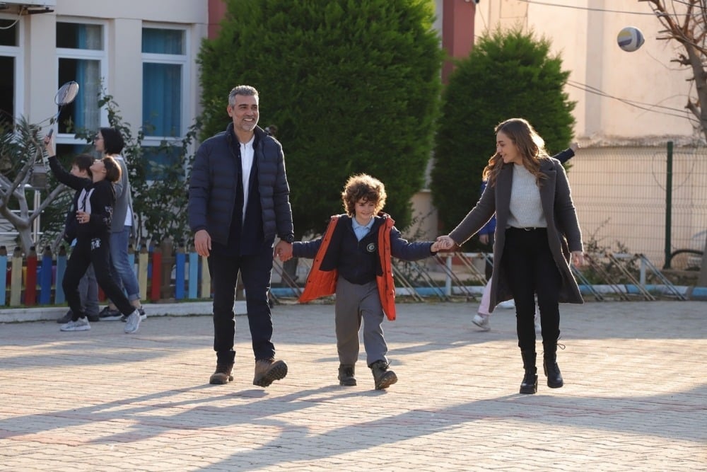 Maviye Sürgün 11. Bölümde kalpler kırıldı! Ali