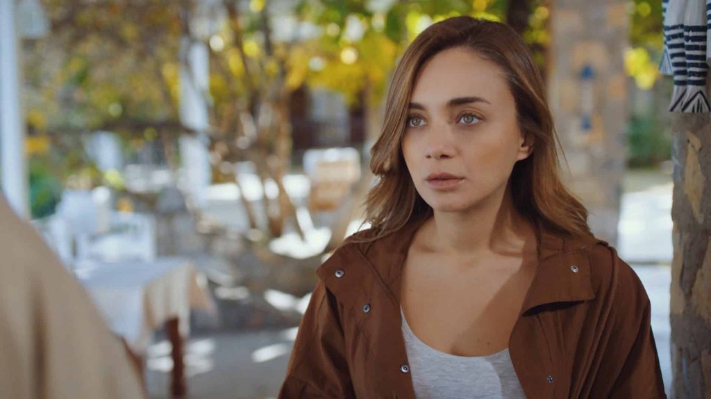 Maviye Sürgün 5. Bölüm 2. Fragmanı yayında! Defne’nin Ali hakkındaki şüpheleri giderek artar!