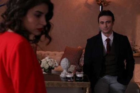 Melek iki hayatı birden yaşayabilecek mi?