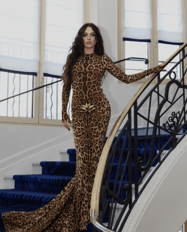 Melis Sezen’in leopar aşkı! Melis Sezen'in leopar aşkı!