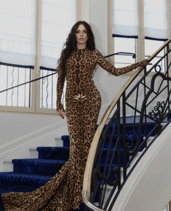 Melis Sezen'in leopar aşkı!