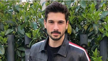 Menajerimi Ara dizisinin Barış'ı Denizcan Aktaş koronavirüse yakalandı!