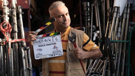 Merakla beklenen "İngiliz Anahtarı" filminin setinden ilk kareler yayınlandı!