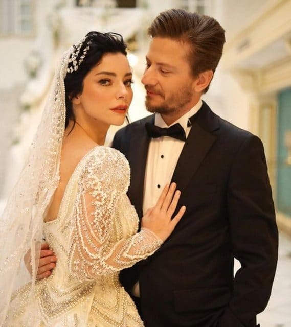 Merve Boluğur ile Mert Aydın çifti boşanıyor!