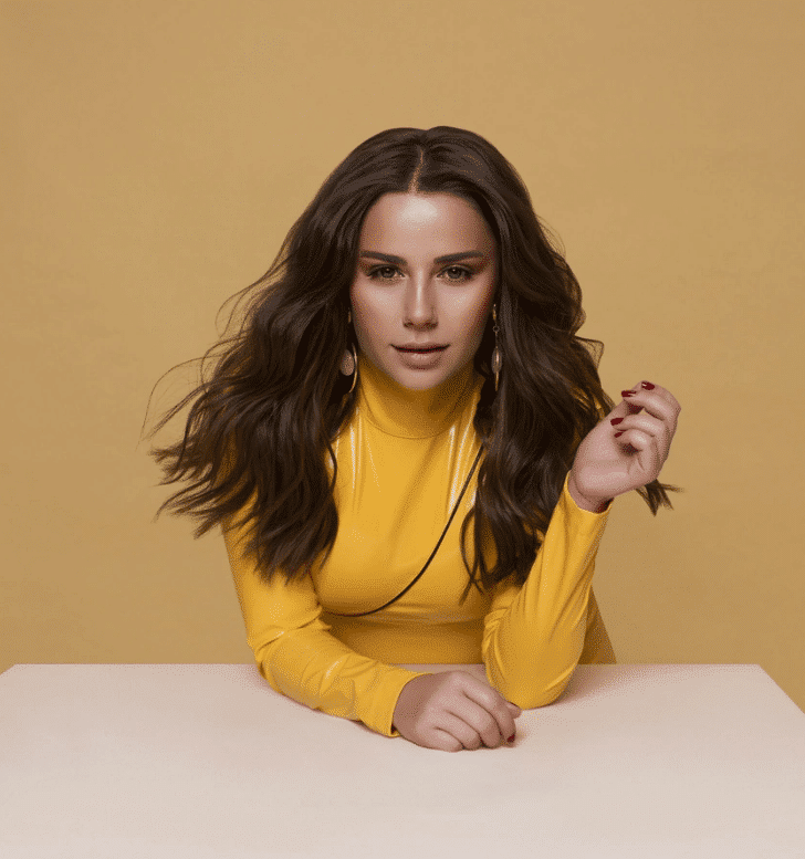 Merve Özbey de 'oje' tartışmasına katıldı