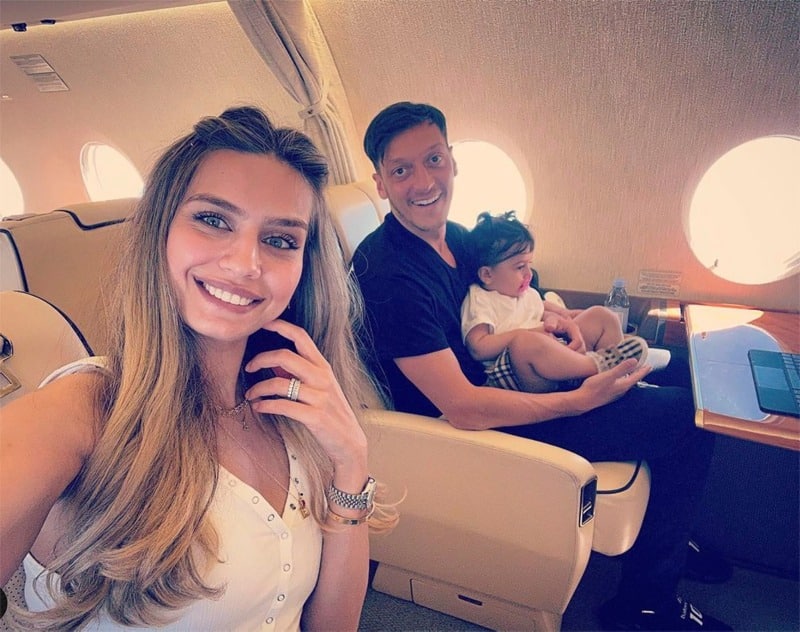 Mesut Özil ikinci kez baba oldu!