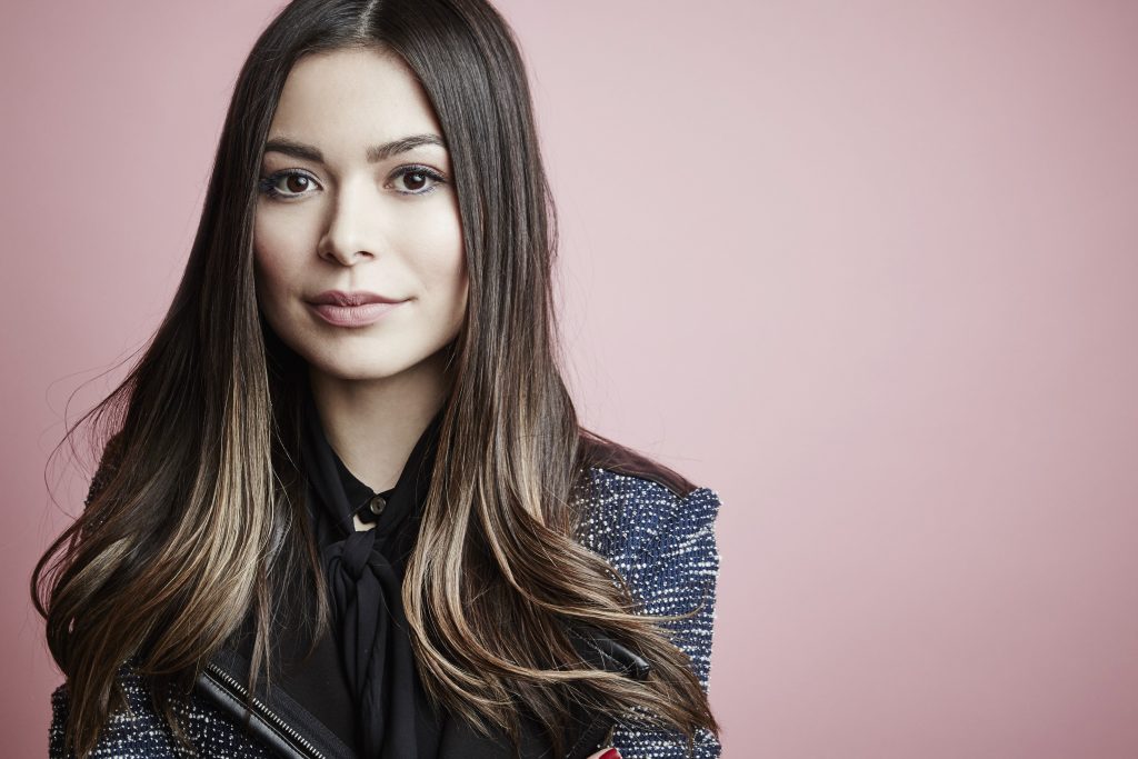 Miranda Cosgrove yeni dizisini buldu: History of Them