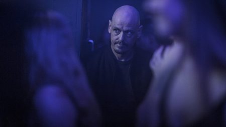 Mr. Inbetween 2. sezon onayını aldı!