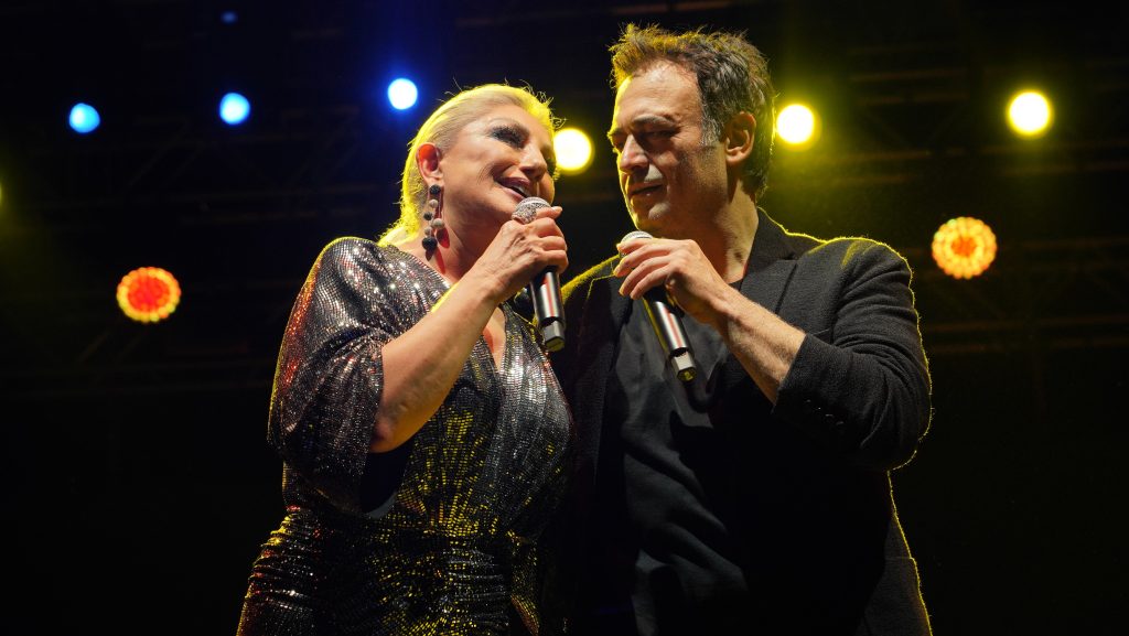 Muazzez Ersoy ve Kutsi'den dev konser!