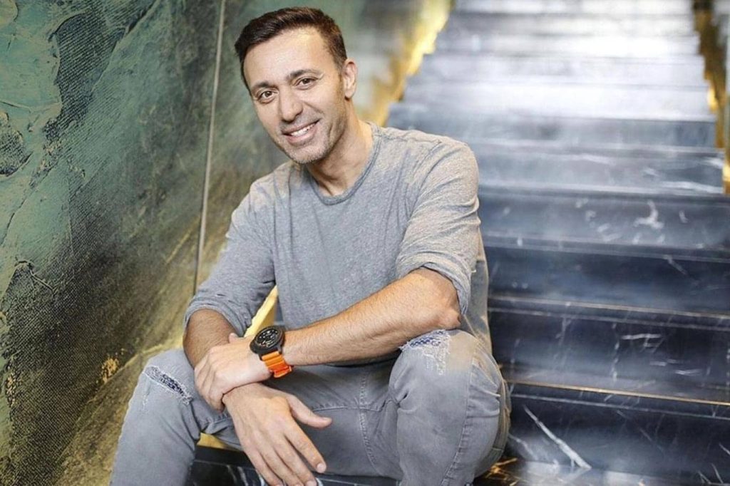 Mustafa Sandal'ın yüzü tanınmaz halde!