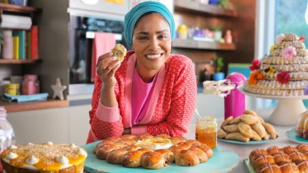 Nadiya Bakes 1. sezon Netflix'te! Nadiya Bakes nasıl bir yapım?