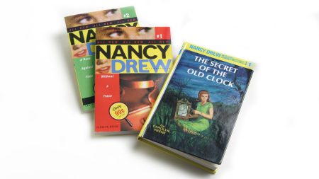 Nancy Drew romanları The CW kanalı için dizi oluyor!