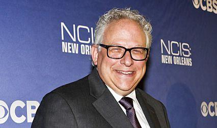 NCIS ekibi eski showrunner Gary Glasberg'i unutmadı