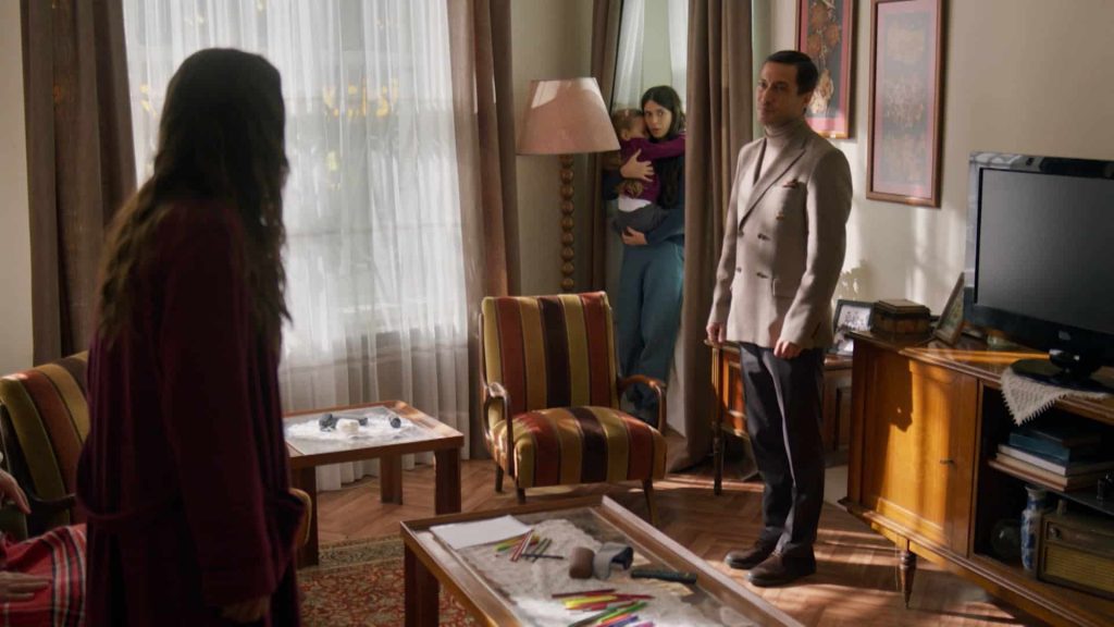 Ne Gemiler Yaktım 2. Bölümden yeni sahne yayında!  Rutkay’ın Yasemin’e karşı tavrı gerilimi artırır!