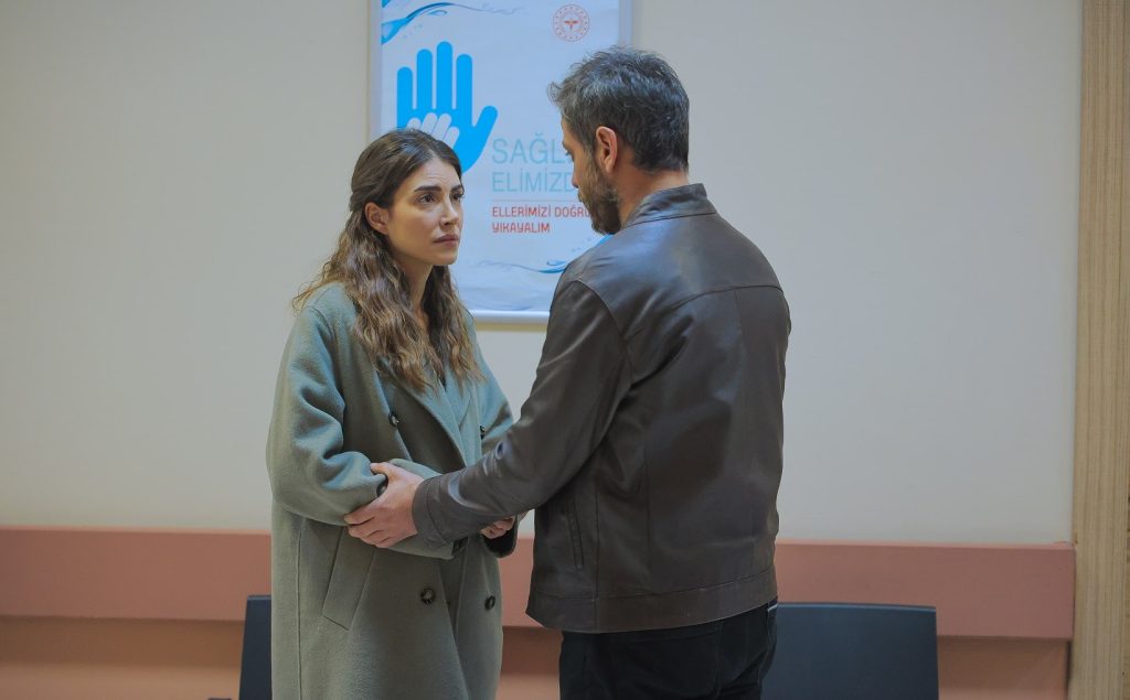 Ne Gemiler Yaktım 7. Bölümde Yasemin ve Toprak aşka geldiler! Fidan