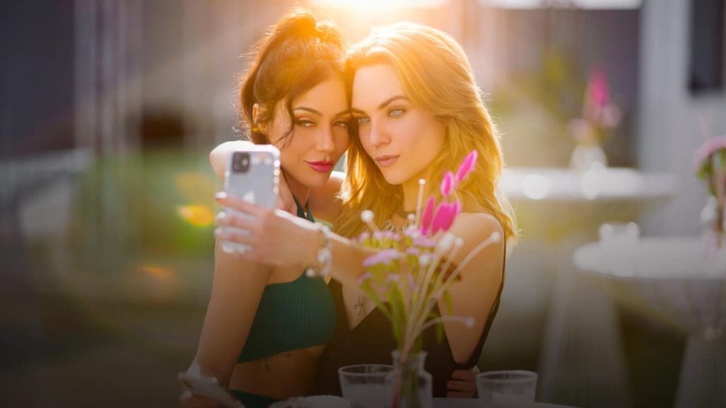 Netflix Avustralya yapımı Byron Baes'i tanıyalım! Konusu