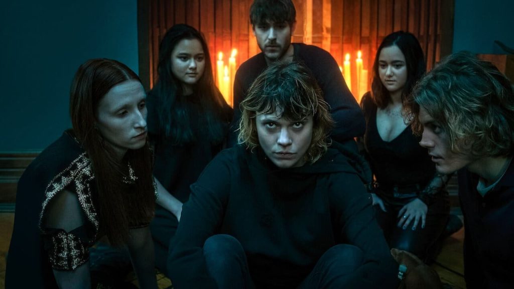 Netflix fantastik gerilim dizisi Cracow Monsters konusu