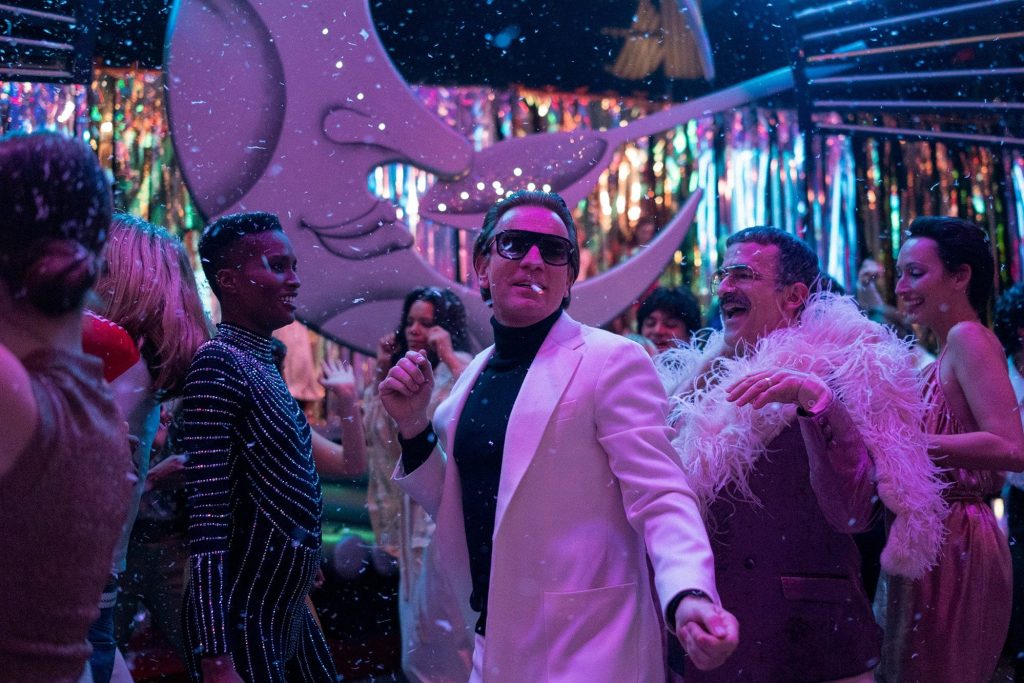Netflix mini dizisi Halston hakkında bilmeniz gerekenler!