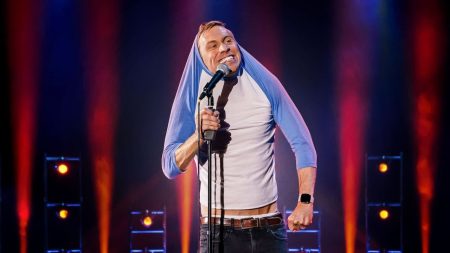 Netflix özel yapımı Russell Howard: Lubricant konusu