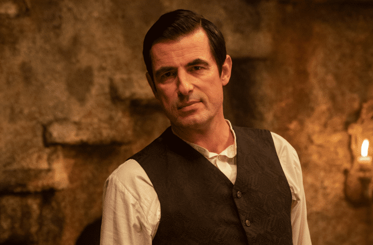 Netflix ve BBC ortak yapımı olan Dracula'dan ilk görseller paylaşıldı!