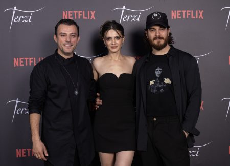 Netflix'in Çağatay Ulusoy'lu Terzi dizisinin lansmanı yapıldı!