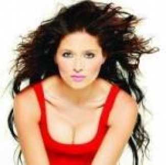 Nurgül Yeşilçay kafaları karıştırdı.