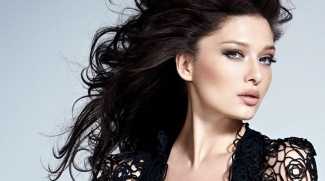 Nurgül Yeşilçay'a rekor teklif!