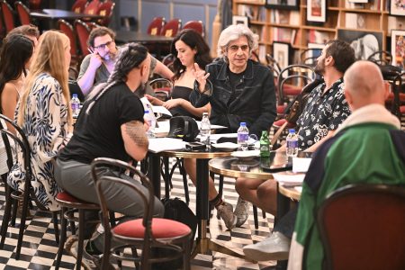 Okan Bayülgen ve Hayko Cepkin ‘Drakula’ oyunu için bir araya geliyor!