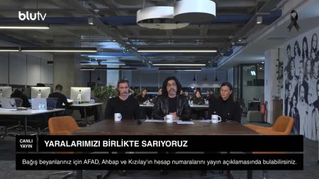 Okan Bayülgen ve ünlü oyuncular BluTV'de canlı yayında! CANLI YAYIN İZLE!