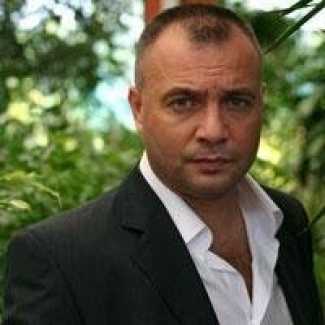 Oktay Kaynarca'dan okul dizisi