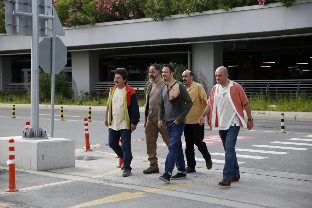 Ölümlü Dünya 2 bugün vizyona girdi! Film ön satış rekoru kırdı!