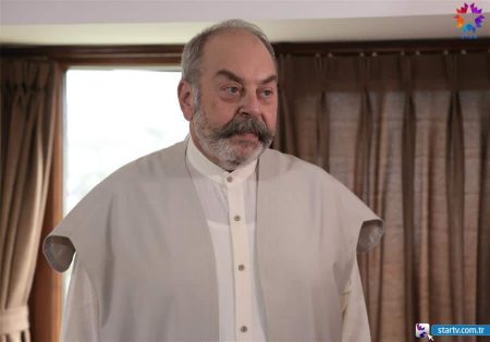 Ömer dizisi İzzet kimdir? Ali Düşenkalkar kimdir?