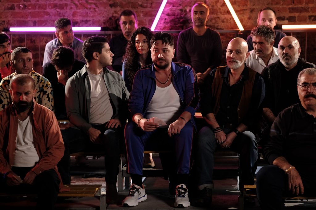 Onur Büyüktopçu yeni filminde çok şaşırtacak!