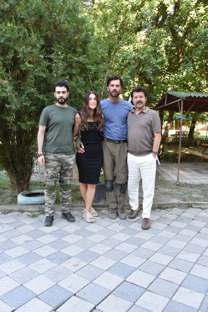 ‘Oyun Bitti’ filminin ekibi sette basın mensuplarını ağırladı!