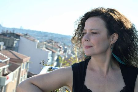 Oyuncu Zeynep Kaçar kadına şiddet içeren dizi tekliflerini reddediyor!