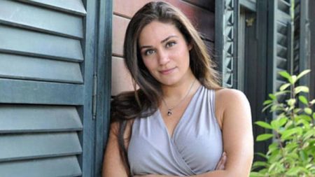 Özge Borak Menajerimi Ara'ya konuk oluyor!