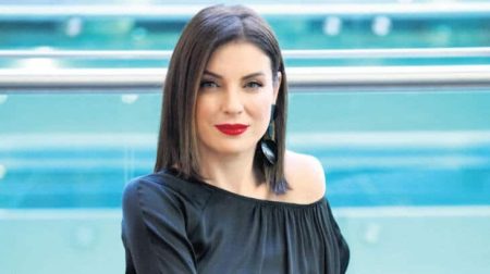 Özge Özberk'in yeni dizisi belli oldu!
