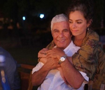 Özge Özpirinçci'den babasına duygusal veda!